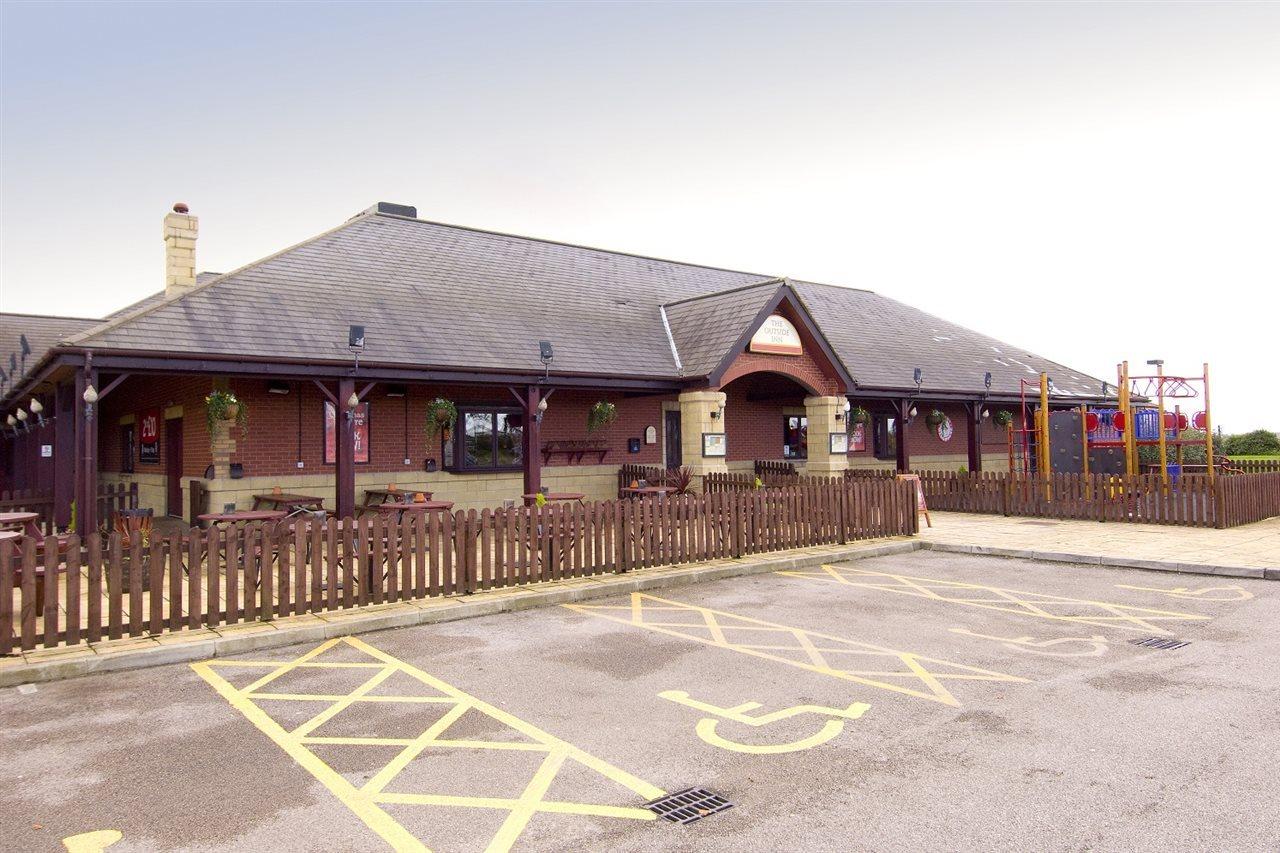 Premier Inn Blackpool East Екстериор снимка